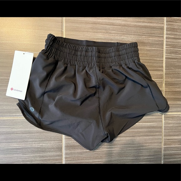 Lululemon Hotty Hot LR Lined Short 2.5" - Picture 5 of 7